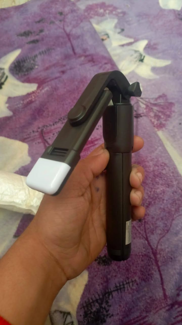 سلام عليكم أغراض لبيع تفاصيل على واتساب ***********
