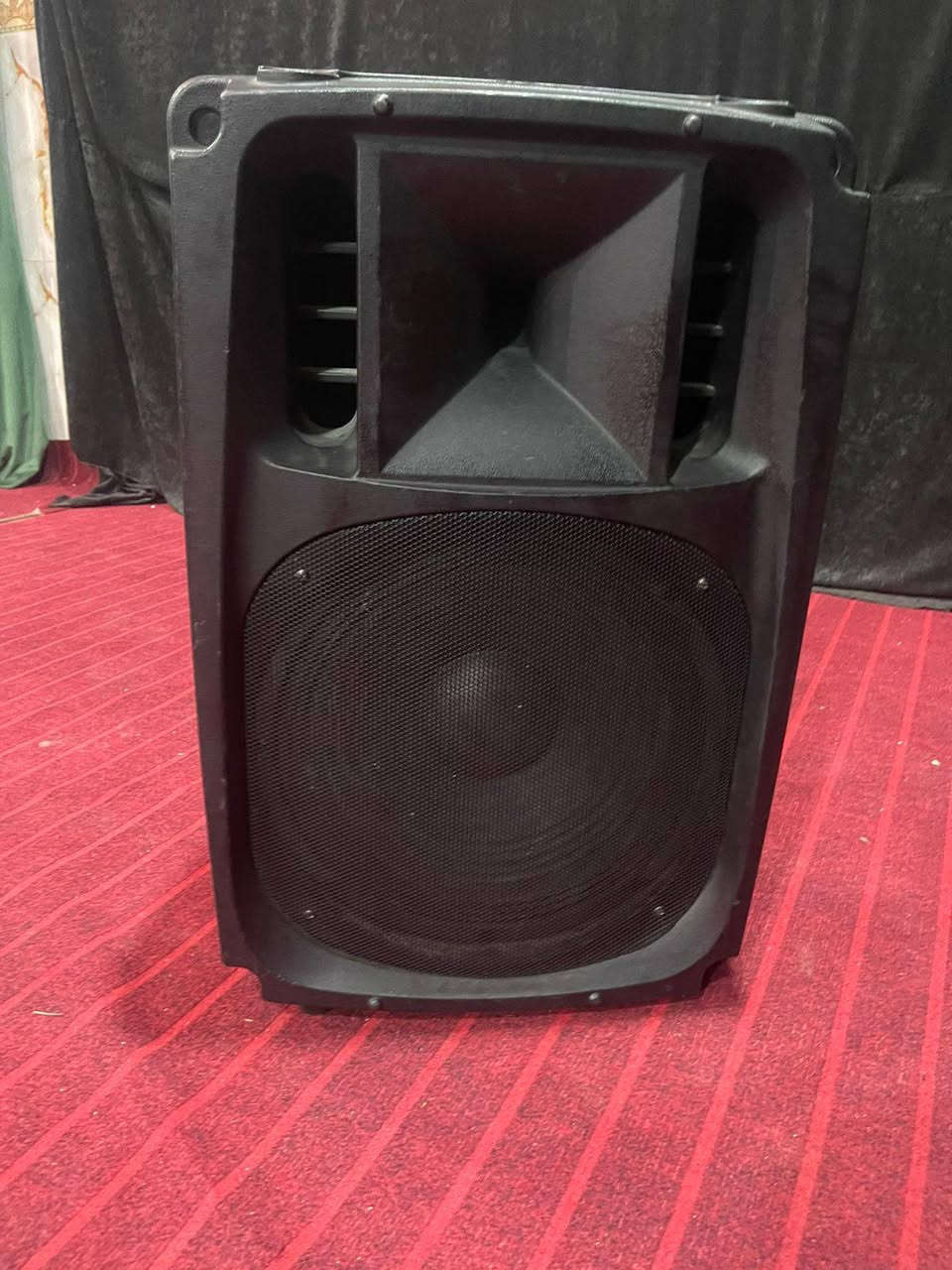 سماعات للبيع 
w17 
tact 
Power ac20
للتواصل ***********
