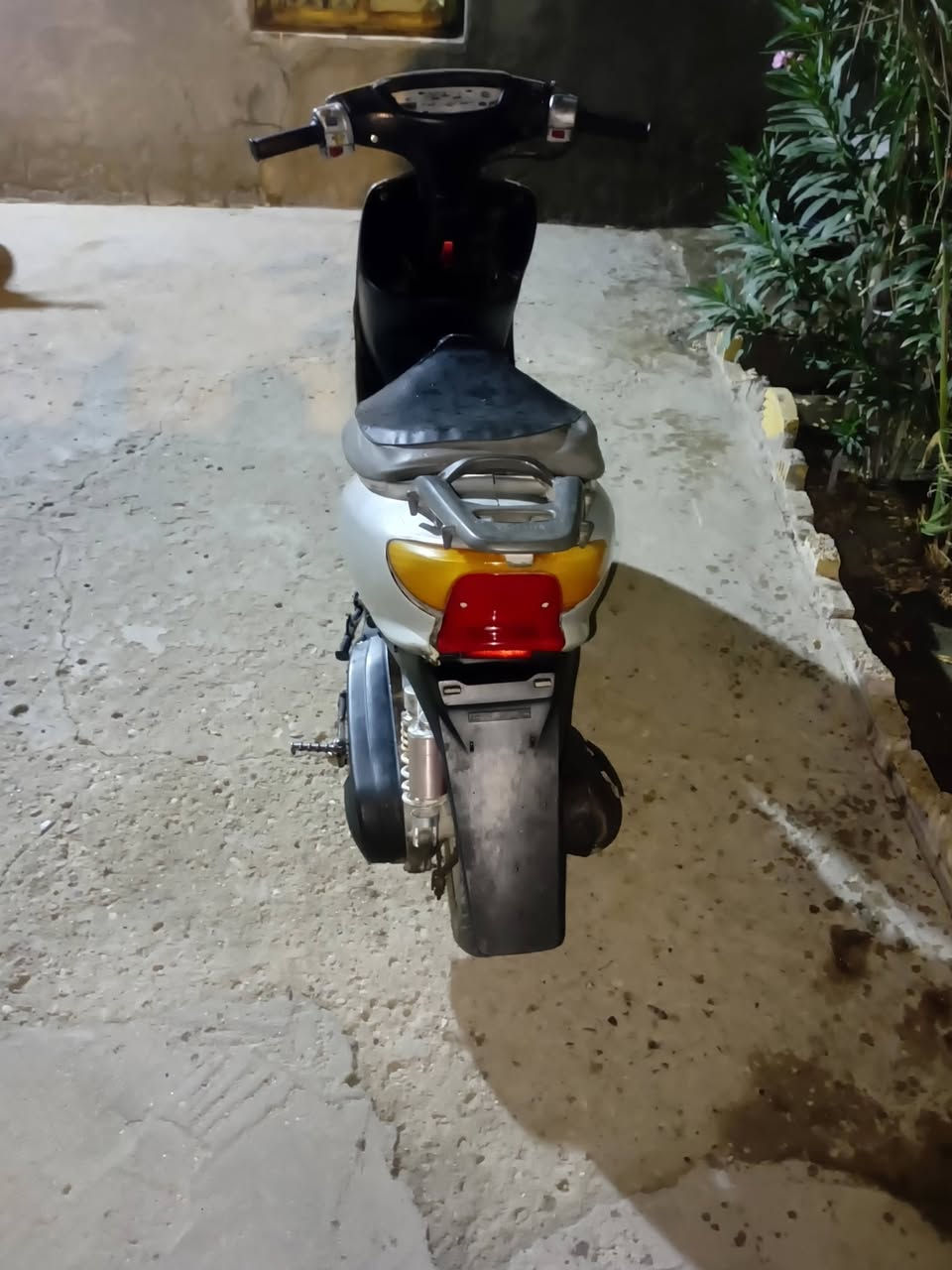 سلام عليكم شباب دراجه للبيع دراجه حلوه نضيفه دراجه كامله 250وبيه مجال مكاني بصره قبله ***********
