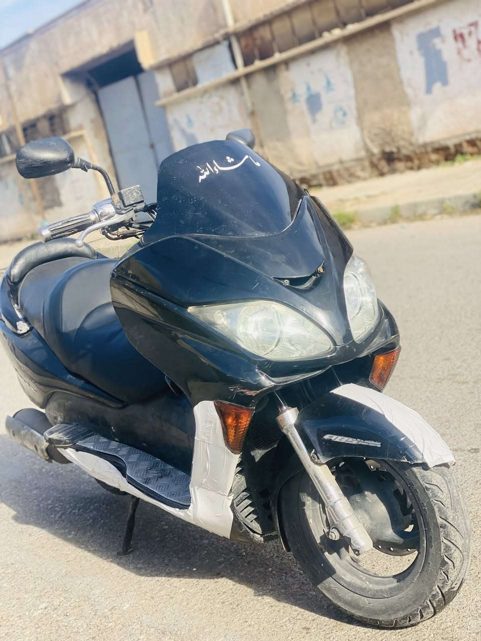 سلام عليكم فورزا صفر8   3تحويلات 6كير محرك شرط ما مفتوح اوراق اصوليه دراجه نضافه90/100كهربائيات كله شغاله مضومه سماعات ستاند حساس بريكات ABS مفوله سعرها1200وبيها مجال ***********
