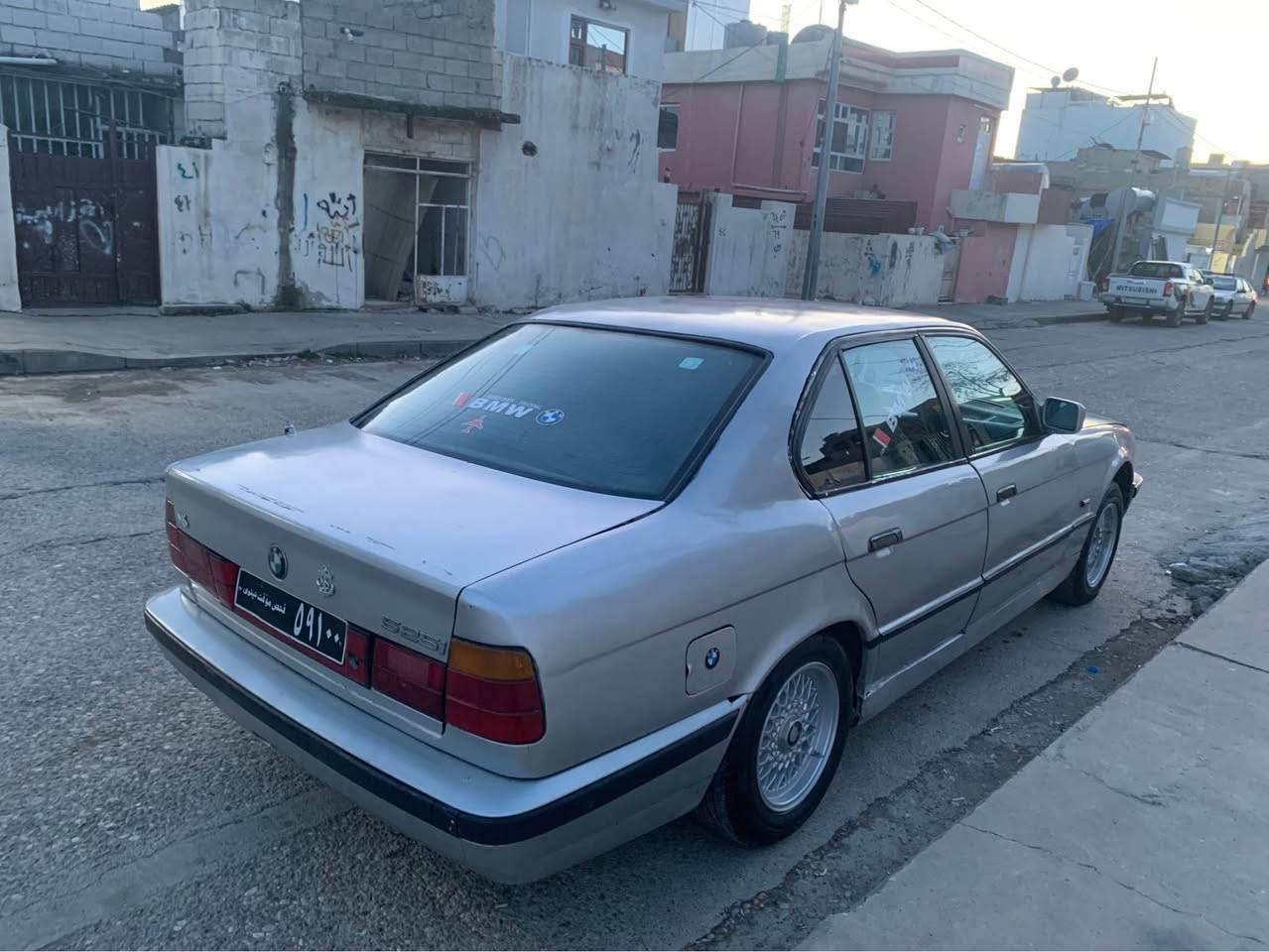 ماشااللە لە ماڵی هەموو لایەک نمونە لە جوانی
BMw ئارمي هه ديه يه ياني حلوج

مەکینە 525 گێڕ عادی
مۆدێل 1993
گێڕو مەکینەوە کارەبای و ئەکسلی بەشەرت 
ماشااللە زۆر زۆر بە قوەته 
تەقەو ڕەقەی نیە زۆر تنوتۆڵە
٤ جام کارەبا
چوار تایەو ویلی لۆکی لە ژێرە
ناوی زۆر زۆر جوان و پاکە
 26گەلاو مەعامەله
شوێن سليماني
ڕەحمەتت لێ بێ جوان بیخوێنەوەو ئەو کات نامە بنیرە لە ***********
 وەتسئەپی لەسەرە 
بچوکی هەموو لایەکم السليمانية, العراق
