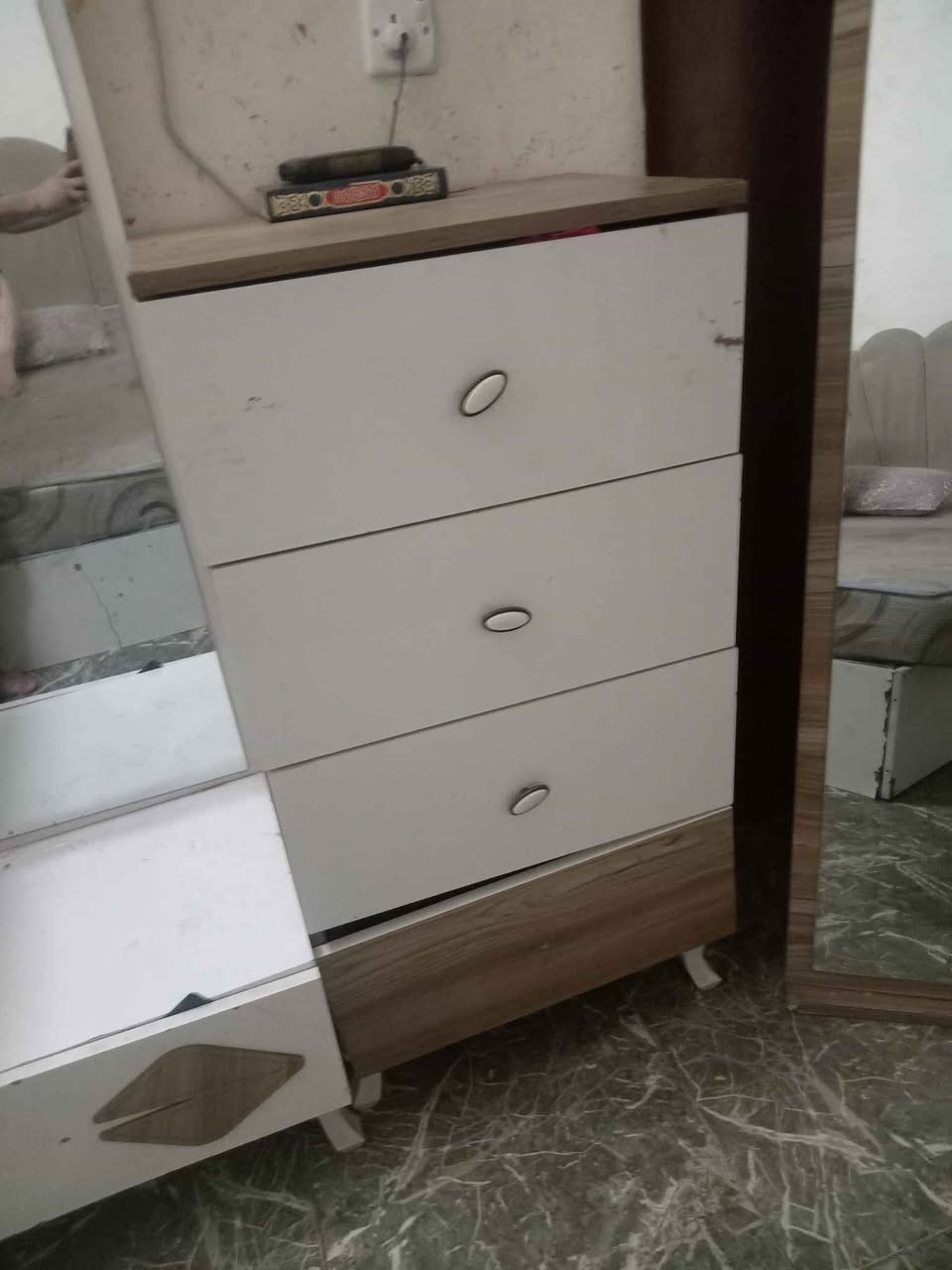 غرفه تركيه 7قطع مستعمله السعر 300 وبيه مجال  بيع مستعجل بغداد, العراق


**إذا كنت صاحب هذا الإعلان وتريد حذفه لأي سبب، رجاءا أرسل رسالة إلى الدعم الفني**