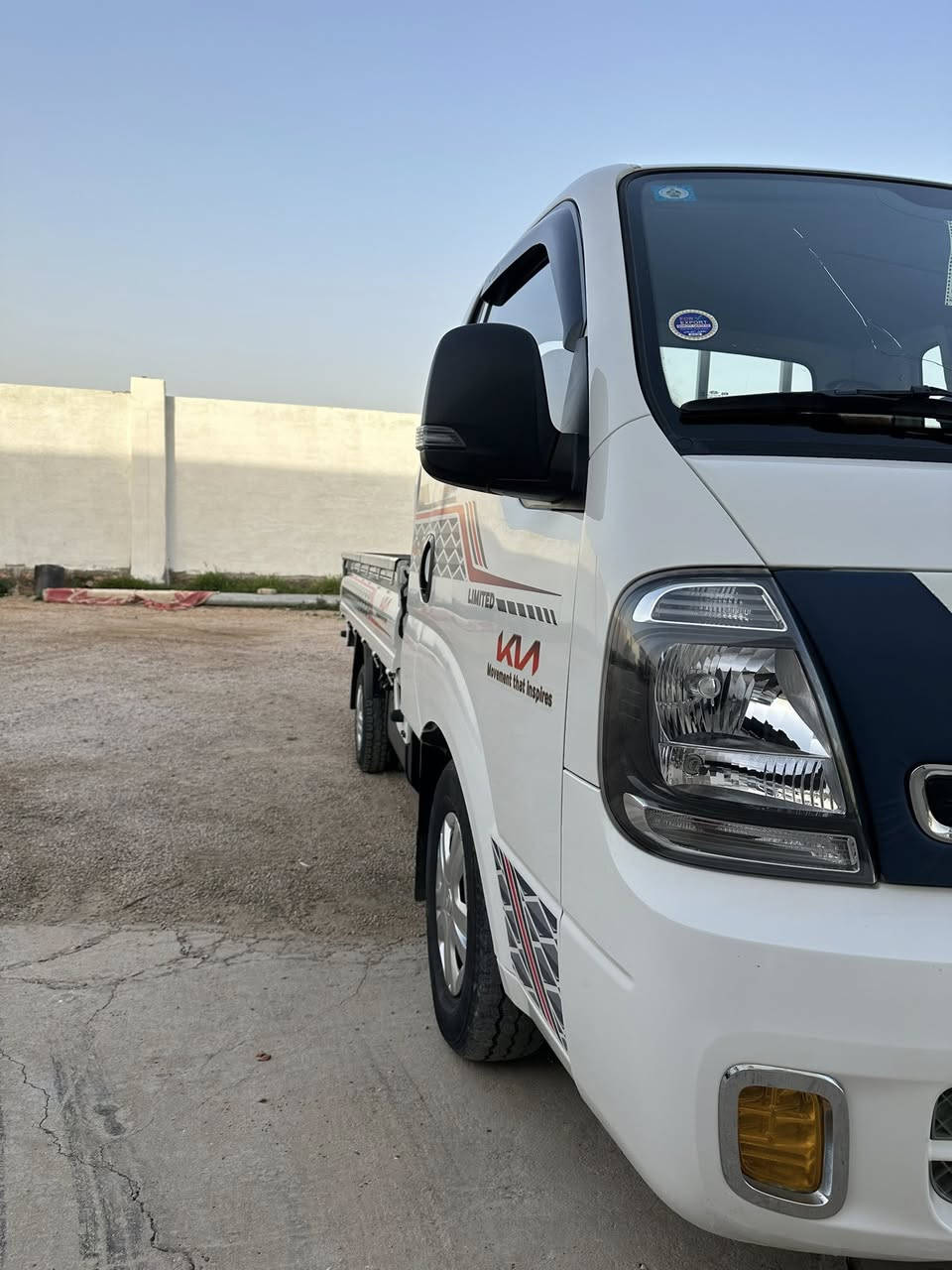 السلام عليكم كيه 2021 للبيع رقم بغداد مكفوله كفاله عامه ماشيه100 الف فقط حقيقي مكانها الرمادي سعرها 137 للتواصل ***********
