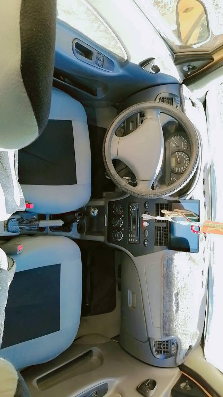 طيبة للبيع موديل 15 ام الشاشة سيارة مكفولة ماعدا ضربة بل جاملخ الخلفي وجايبها علئ البارد. كهربائيات كلها شغالة. سنويتها ساقطة بل 2020. الهيئة والغرامات علئ المشتري. تخم تاير كير خير من للة المكينة اشوي بيها ضعف. يعني مابيها دخان بس ضعف اشوي باتري جديد تبريد شغال. لايت اشارة يمنة ويسرة دبل رماش دبل اشارة كلة شغال. سيارة نظيفة مال جنائ مثل مااشوف بل صورة كبالك. مكاني. ميسان حي النداء قرب الاسالة علئ السدة رقم الهاتف *********** بي واتساب رقمي. اي استفسار اني حاضر. السعر 32.
