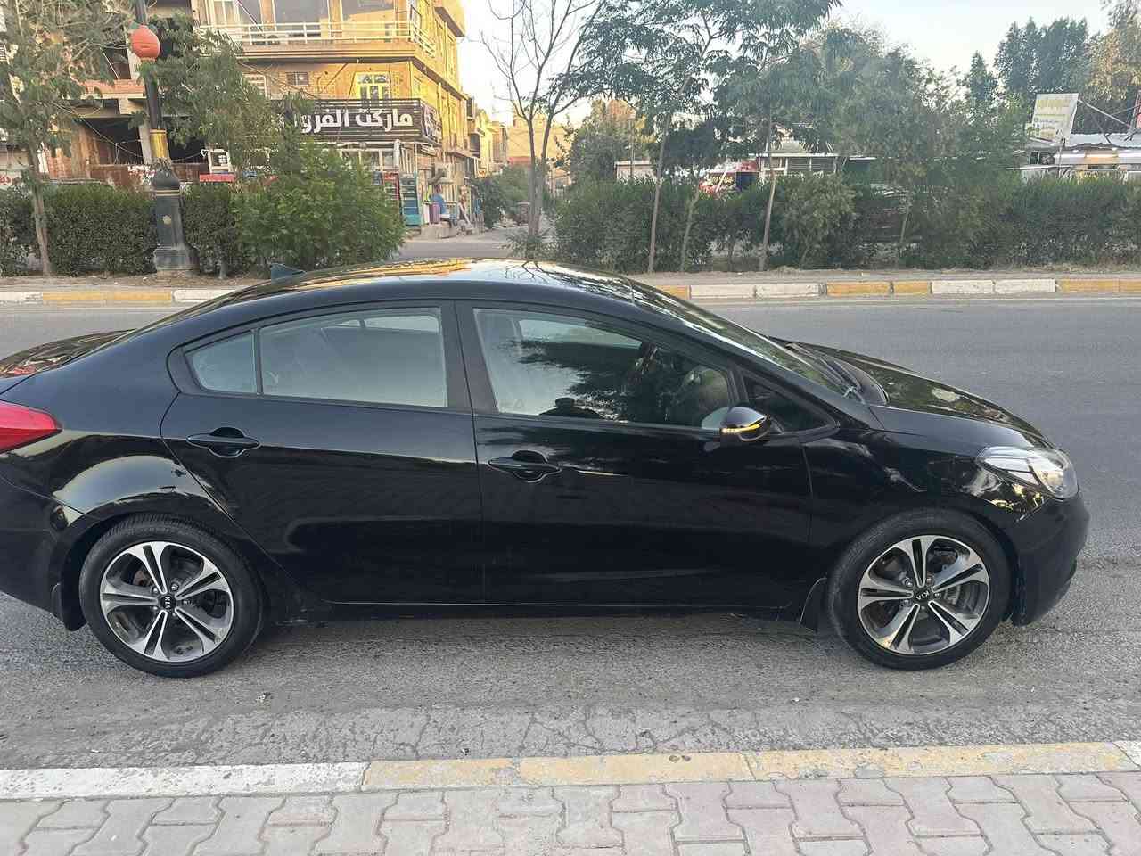 مرحبا سيارة فورتي للبيع موديل 2016
محرك 2000 دوش

ماشية 100

ضرر بس بنيد وجاملغ مبدل بلادي 

السونار والضرر موجود الصوره مالته كدامك

رقم دولي جديد باسمي سنوية وهزة جديدة

السعر 96

الاتصال ***********
