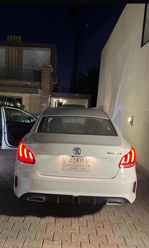 للبيع mg gt 2022 رقم بغداد
استلام شركة حالياً ماشيه 73 الف 

مواصفات ستاندر محرك 1500 

بيها بارد بجاملغ الامامي وشخط بلباب مال سايق 

بدون صبغ 

السعر 115$ 

الاتصال واتساب *********** مكانها بغداد
