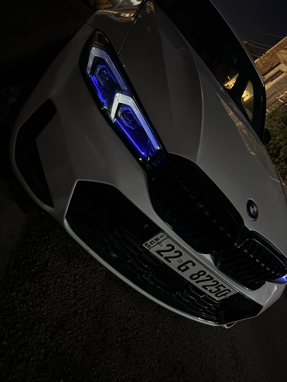 سلام عليكم330 m بكج اصل موديل 22 ماشيه 63 الف كيلو حادث جاملغ وبنيد جهه السايق قطعتين صبغ ايرباك طاك  محدث دعاميات ولايتات 23 ام بكج رقم اربيل باسمي سياره جاهزه ومناقصهه شي مكاني بغداد السعر 24 ونص بيهه مجال ***********
