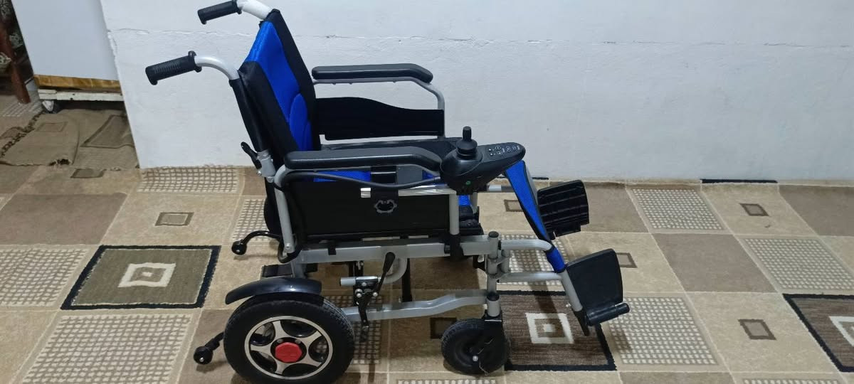 للبيع جديد مامستخدم ابد ولا مشحون بلكارتون سعر 500 الف عنوان موصل ***********
