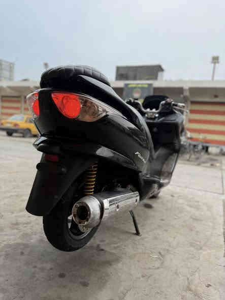 للبيع فورزه 0/9 مكاني زعفرانيه رقم*********** فول مواصفات جيب وياك 10 فيتريه وين ما يعجبك روح بيه أورق كامله درجه حلوه معنة كلمه كهربائيات كامله سعر 950
