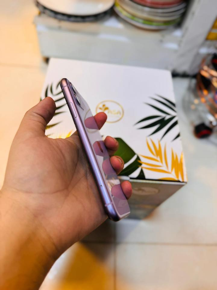 السلام عليكم ايفون 11 عادي الجهاز ما مفتوح ولا امعله تفحص قبل ما تاخذ الجهاز نضيف مثل ما مبين بالتصوير السعر 225 بي مجال 
بطاريه 83
الذاكره 128
***********
