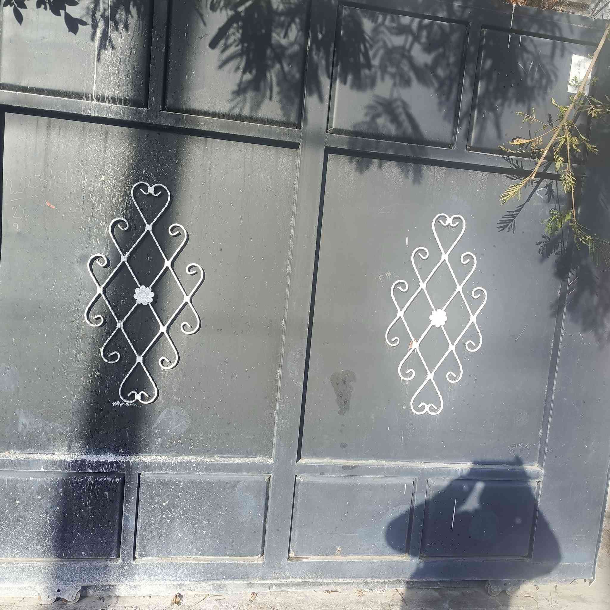 باب اسلايت للبيع السعر 175الف اي استفسار تعال خاص او اتصل على هذا الرقم ***********
