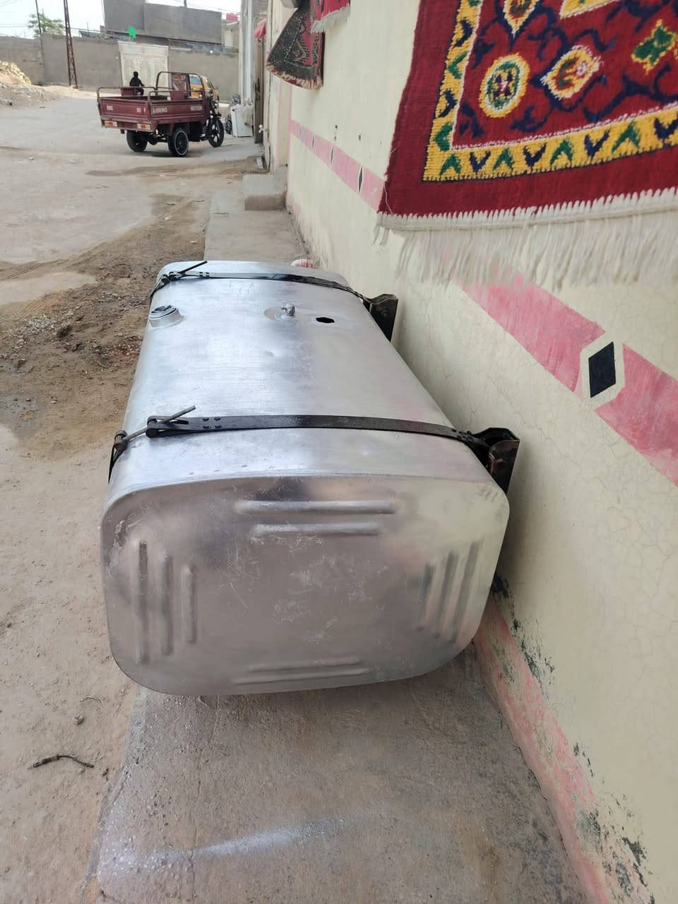 تانكي كاز 500 لتر تانك الثاني 400 لتر رماني مكان نجف ***********
