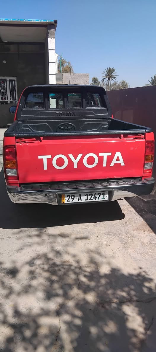 هلوكس موديل ٢٠١٠بسمي مكفوله كفاله عامه من كلشي هزه لل ٢٧ سنويه لل٣١ مكان السياره الصويره للاتصال ***********.......0778028786
