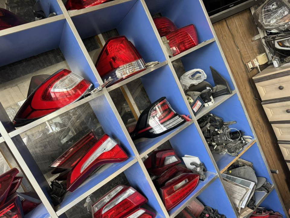 محل احمد الفرح لبيع كافة الأدوات للسيارات  بأسعار مناسبة جدا
***********  عبد الله
الطالبية قرب السيطرة
