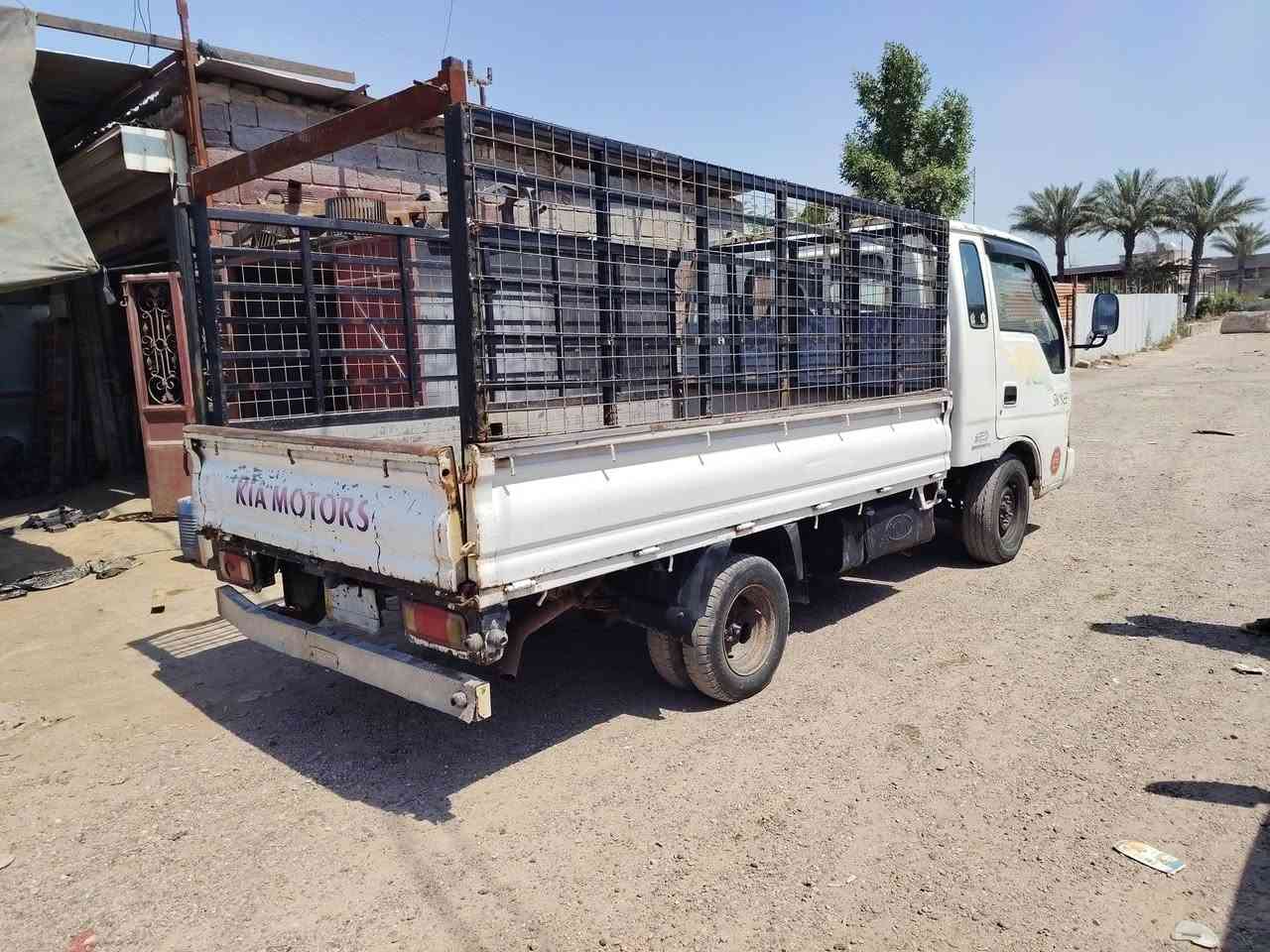 كيا فونتيرا مديل 99 (مكلف بالنشر) 
رقم بغداد بأسمي سياره جاهزه من كل شي
السعر 52 بيه مجال شي قليل
مكان السياره بغداد الشعله وهذه رقم صاحب السياره *********** بي واتساب
