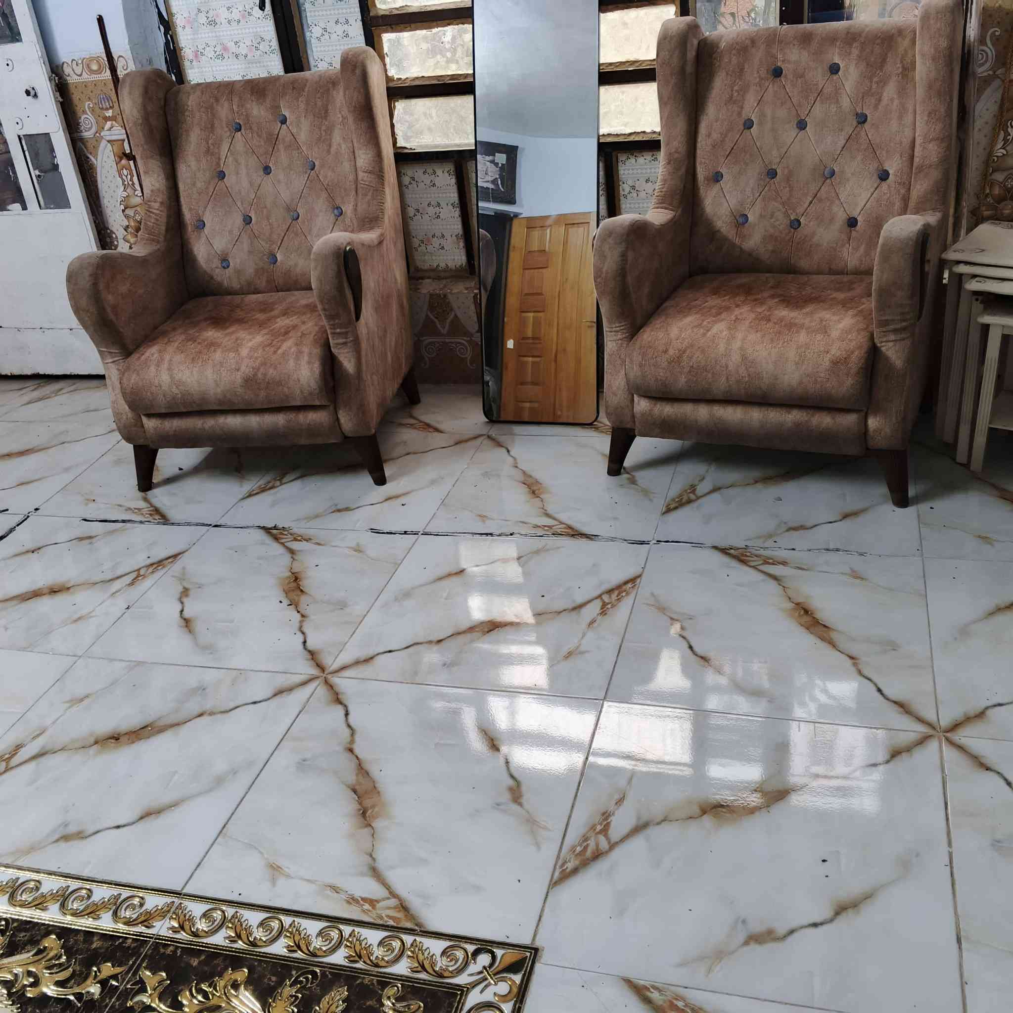 للبيع تخم 10مقاعد250 وبي مجال مع ميز بلازمه 30وبي مجال


**إذا كنت صاحب هذا الإعلان وتريد حذفه لأي سبب، رجاءا أرسل رسالة إلى الدعم الفني**