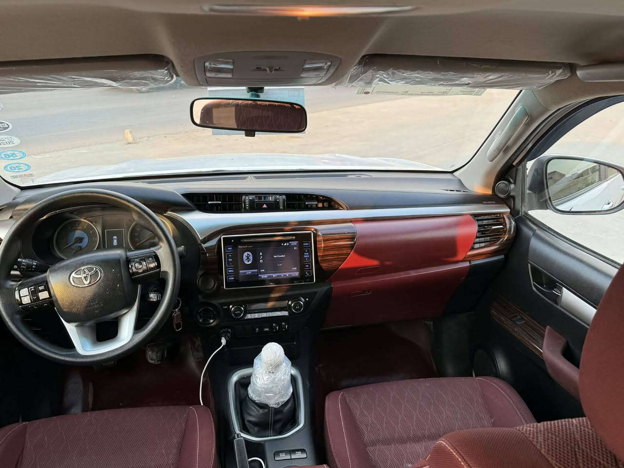 توێتا هایلۆکس2020 پـارجه  ڕەش      
 شه ريكه جیهان
 پارچە ڕەش لەسەر ساخی هیچ نییە  بۆدی نەگۆڕاوە بیلادیه     
گير مه كينه به شه رت   نه كراوه ته وه سه نه وي هه تاوه كوو2025نويه  4 تايه بؤ به ستراوه
شوێن هەولێر 
  ***********
