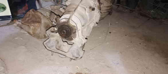 گير ومكينه وسلف ودينمو وبم كهربائي المكان ناصريه مركز. سعر.275. رقم ***********
علماا المكينه بيهه كازكت!
