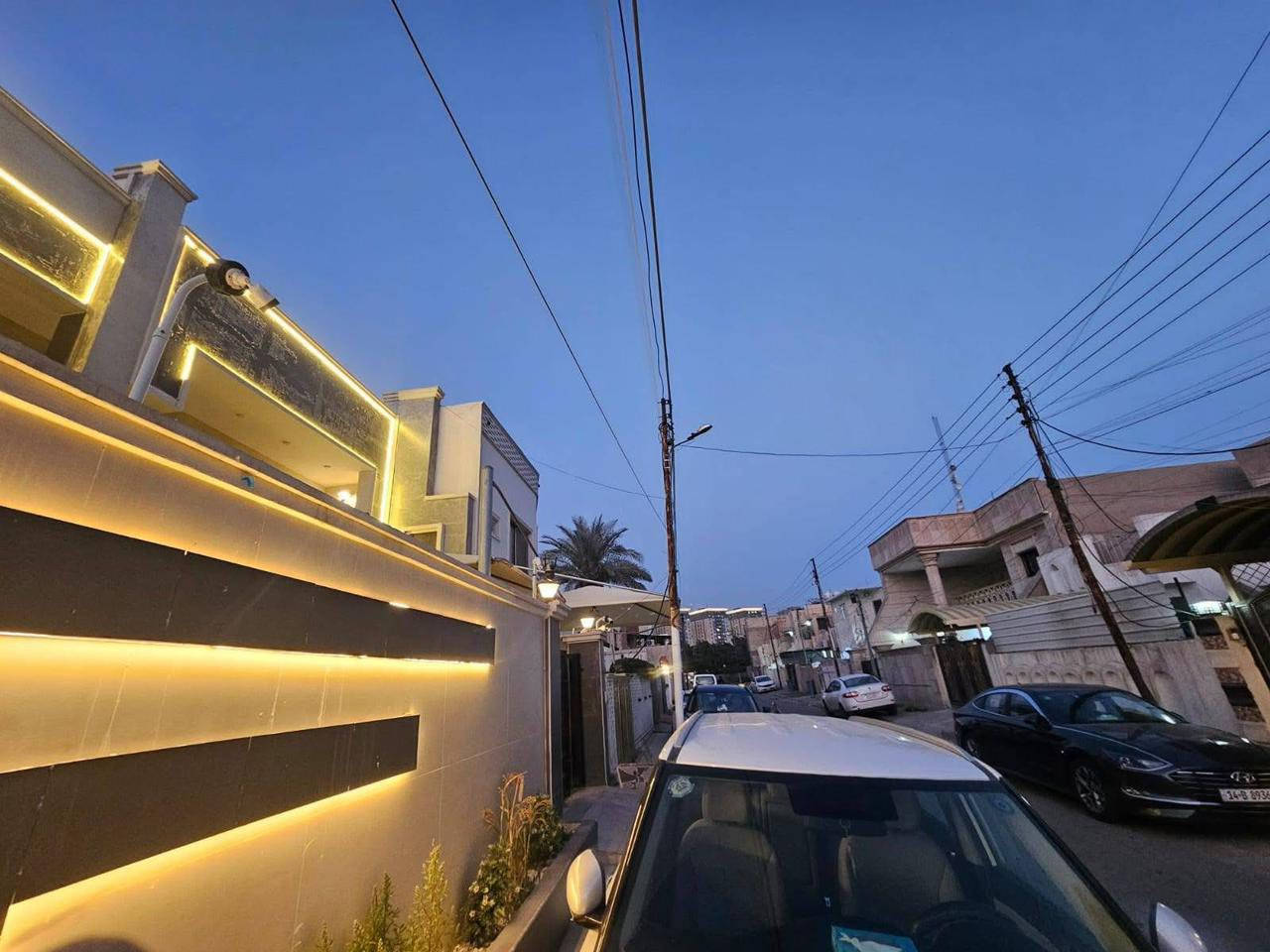 🤚السلام عليكم 🤚

⬅️الدار للبيع
☑️رقم اعلان 770

☑️بيت بناء حديث المساحه 《٢٠٠ متر》  طابقين ونصف

☑️الواجه《 ١٠ متر 》النزال 《٢٠ متر 》

☑️الواقع في حي الجهاد مربع  الطائي بالقرب من شارع الامن القومي

☑️ومجمع النسيم السكني

☑️محتويات البيت《 7 غرف نوم 》《5 خدمات》

☑️《 صاله ضيوف كبيره 》《 مطبخ  —هول داخلي 》

☑️《كراج يتسع لسياره ———وحديقه  داخليه》

  ☑️< ارضيه مرمر ——- واجهه بورسلين —- شبابيك المنيوم — ابواب تركيه >
👇👇👇👇👇👇👇👇
مراجعه مكتب عقارات حي حسين 
ابو طيبه اتصال
***********
***********
