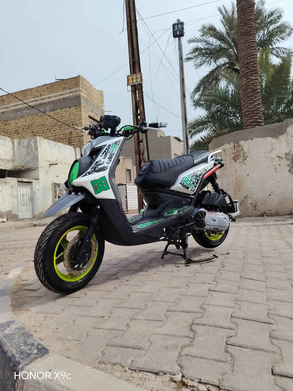 للبيع 1300 مكاني ديوانيه ***********
