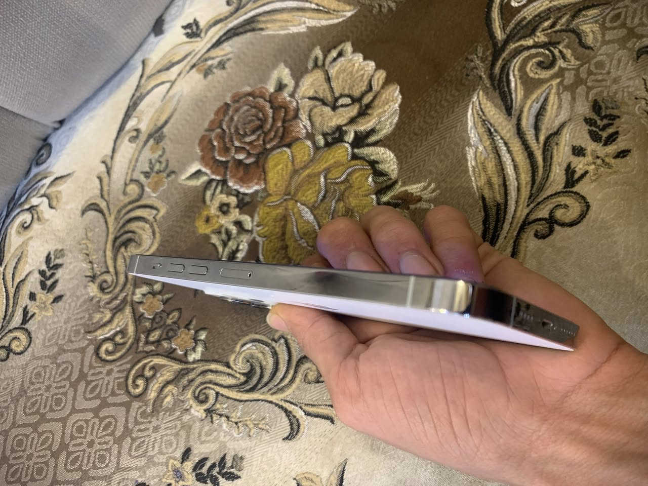 السلام عليكم ايفون 13برو ماكس شرق اوسط نسخت اليابان  جهاز دبل خط الجهاز نضيف حيل حيل شوفت عينك بل صوره وبل واقع احله من الصوره الجهاز ذاكره256 بطاريه 97لامعلايه ولاشي وين ميعجبك افحص جهاز حيل نضيف السعر 750 وبي مجال بسيط اذا موشراي لاتراسل ولاتكسر بلجهاز دور وذا لكيت احسن منه اخذه بلاش مكاني بابل القاسم ***********
