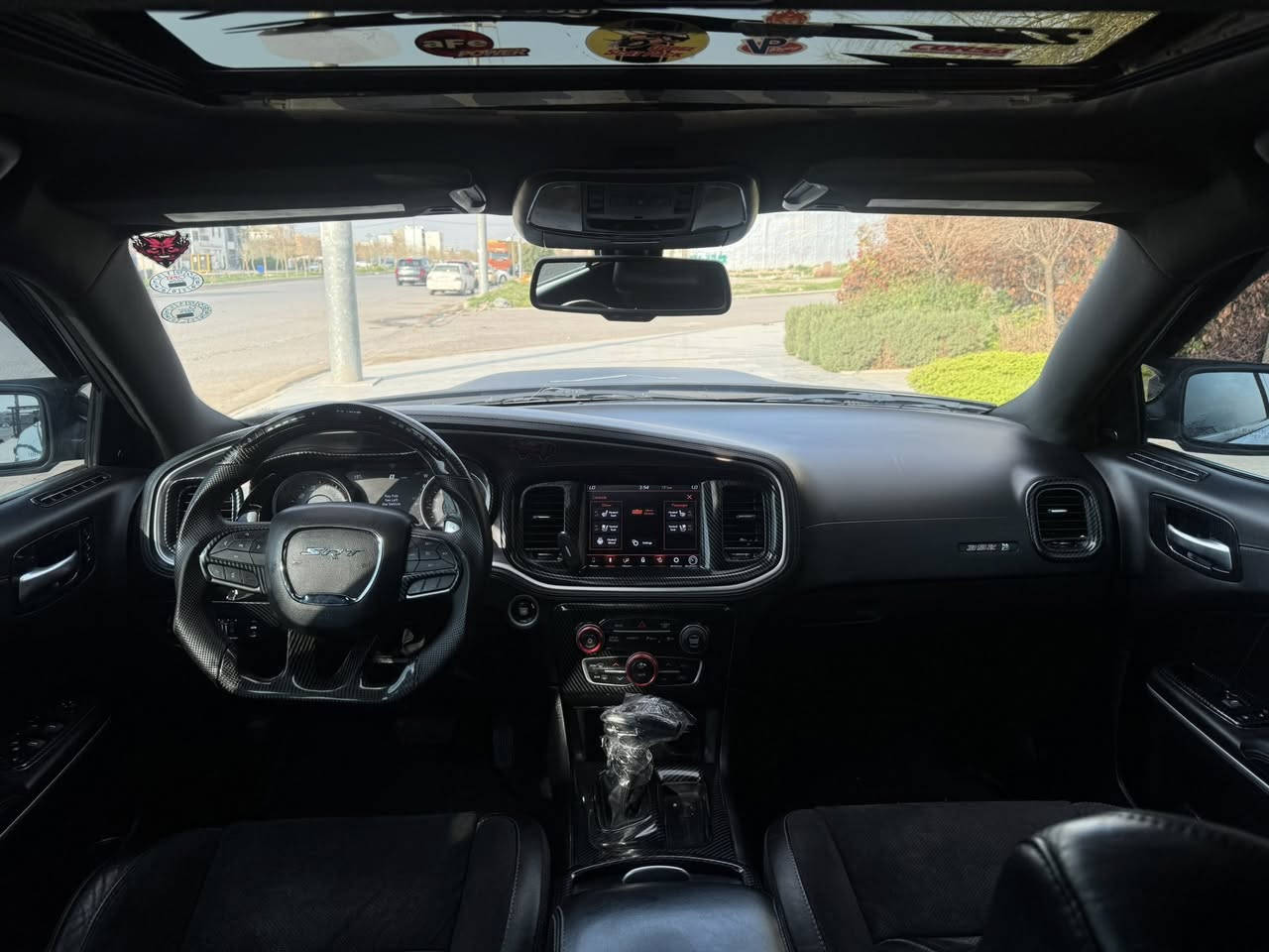 2020دوج جارجر SRT سكات باك 👹
6400 🚀 
السياره مصروف عليها كلش هواي 
هدرز وكزوز 1500$
ستيرن Rbm    500$
شوته رياضي ماركه momentum معروفه 500$ 
ويل روهانا وتخم تاير جديد بيها 900$
السياره فول الفول 
كشن خزن 
كشن حار وبارد 
رادارات 
حساسات 
رادار تحديد مسار 
السياره متعوب عليها وكامله من كلشي ترايك للسعوديه 
حداديه جديده 
كير ومحرك بشرط برغي ما مفتوح 
السياره ماشيه 70000 mil
السياره قطعين ونص بدون دواخل بدون اريباك والسياره كلش نضيفه 
السعر 240 وبيها مجال للبيع او مراوس

وتساب واتصال وماسنجر ***********
