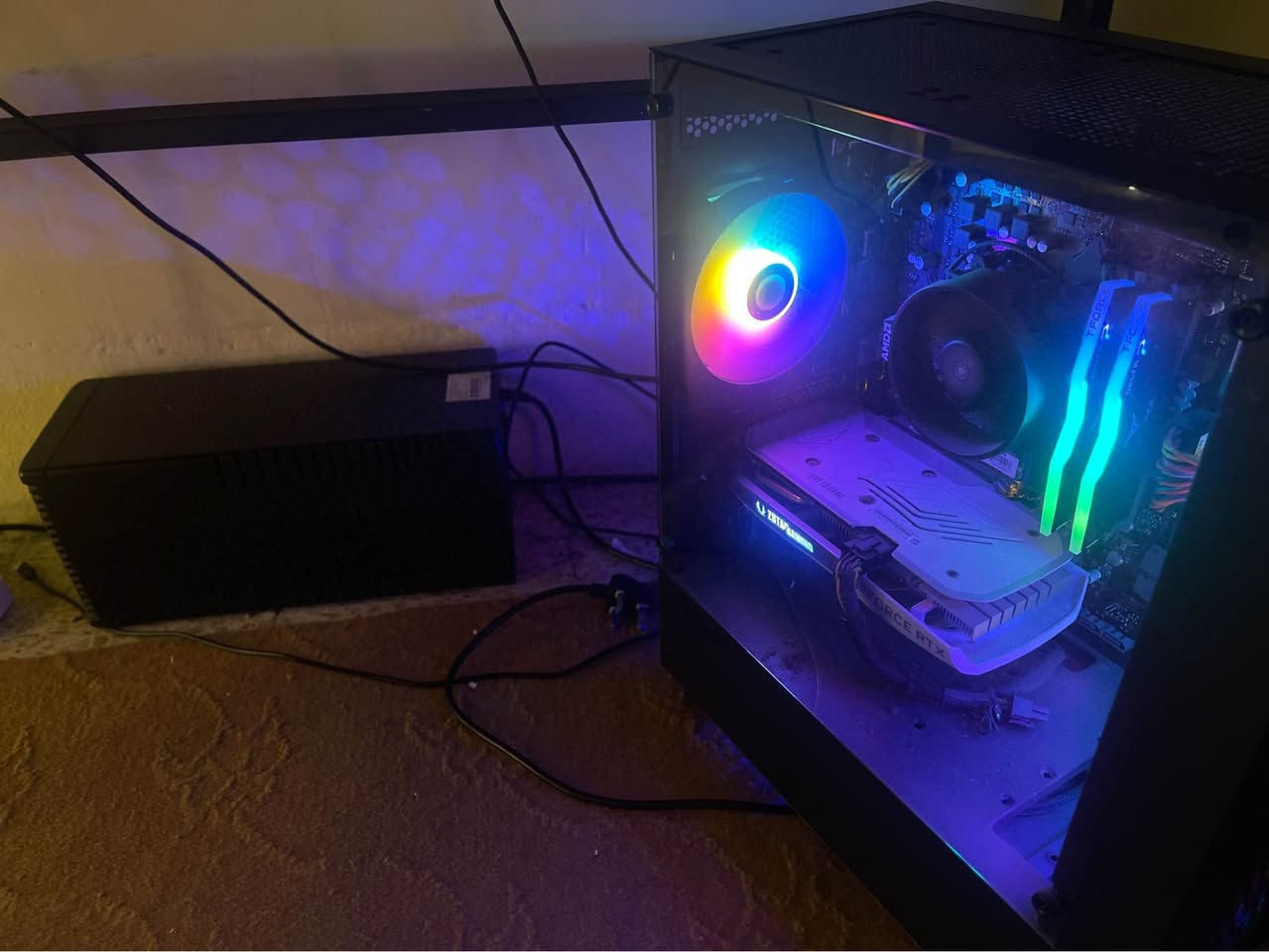 سلاو كاكا ماري خاوينه ٨٠٠$قفل ئهگهر موشتهري ني تكايه نامه مهنيره 
Pc gaming 800$ lock 
RTX4060 
16gbram 
cpu processor :Ryzen5 5600x 6-core

  ) I’m كرت الشاشة: RTX 4060
الرام: 16GB
المعالج: Ryzen 5 5600X سداسي النواة (6-Core أربيل, العراق


**إذا كنت صاحب هذا الإعلان وتريد حذفه لأي سبب، رجاءا أرسل رسالة إلى الدعم الفني**