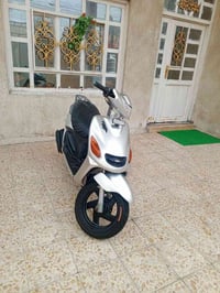 ياباني • ١٠٠ • نظيفه