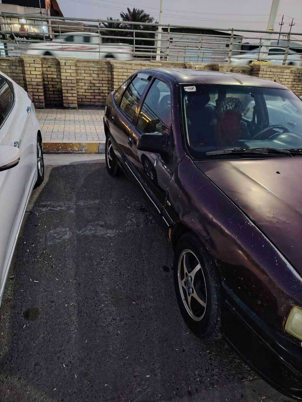 سلام عليكم سياره اوبل فكترا موديل 94 سياره نظيفه  محرك وكير نظيفه وما بيها تبخير رقم بغداد  تحويل مباشر السعر. 28 وبيها مجال لخاطر الجيه للاتصال  على رقم ***********
