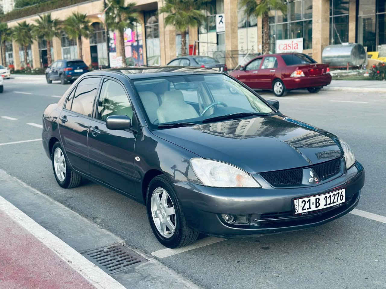 لانسر موديل 2009.          مه كينه گه وره       گير توماتيك. ناو زه رد        ناو فورميكا
بلاجكتور   ويل كه ب كوشن سياحي  جه كمه جه 
زور جوانه بي مه سره ف تازه بوياغي كوره كراوه 
سه نه وي تازه تا 2029
گيرو مه كينه و ته بريد به شه رت 
تحويل براؤه غه رامه به شه رت
تايه و ويلي لوك 
سه يه ره كه بي مه سره فه مالي دوسته 
سعر٧٧مه عمه له يه كي كه م 
ز. م *********** السليمانية, العراق
