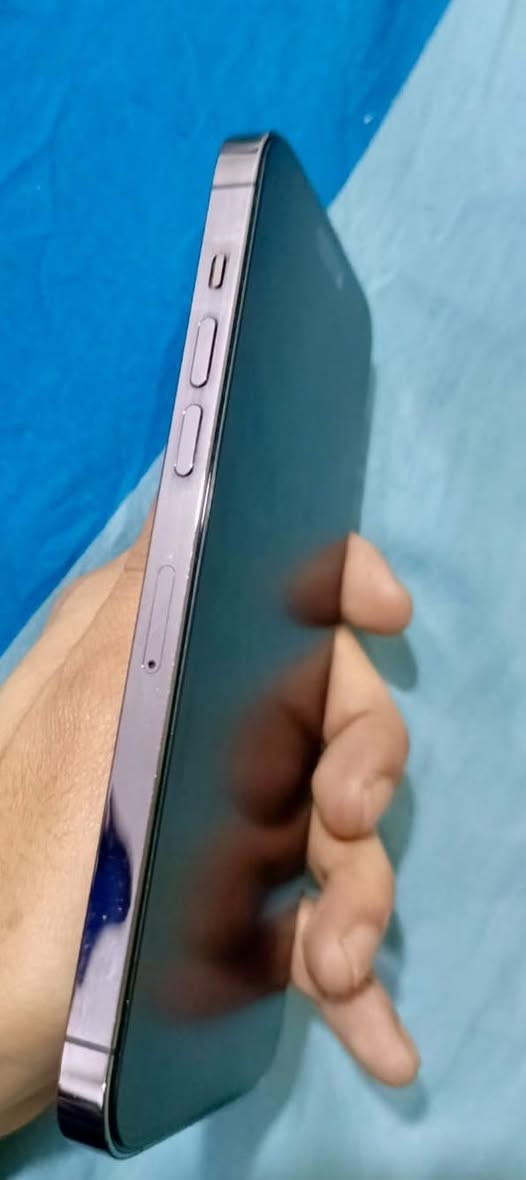 السلام عليكم
ايفون 14promax ذاكرة 256 لون بنفسجي شرق اوسط ماستر الجهاز نظيف جدا زلغ او شخط مابي كارتونته المطابقه موجوده والصور موضحه باسفل المنشور 
السعر نهايته من الاخير بدون معامله 800 الف 
للتواصل الاتصال على الرقم ***********
مكاني بغداد السيدية
