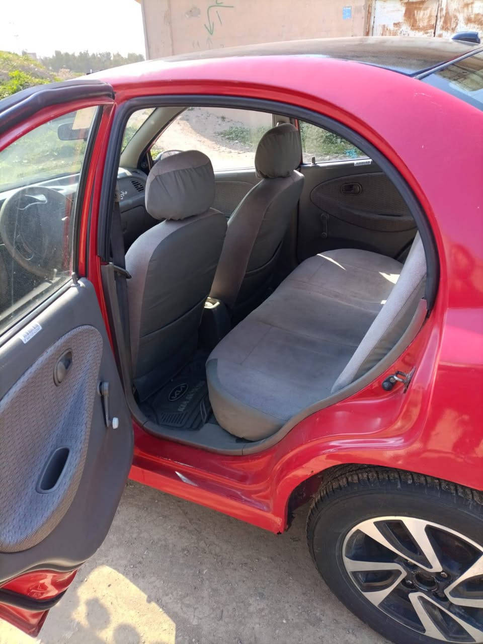 كيا ريو 2002 توماتيك شرطالتحويل مصبوغة عام بدون دواخل جمالية رقم الالهاتف *********** السعر 43بيها مجال
