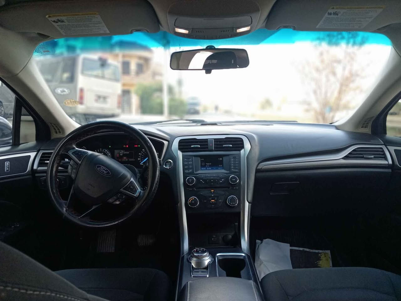 فورد فيوجن *********** موديل ٢٠١٨ مواصفات se  جاملغ ربع بنيد وجاملغ خلفي صبغ  محرك وكير وضع شركة مامفتوح ماشي ٩٩ الف هزة ورقم جديد سنوية ٢٠٢٩ كامرة دوارة شفتات بالستيرن تحكمات جهتين كشنات كهربائي كير ماوس مرايات كهربائي السعر ٩٣ وبيه مجال مكاني اربيل عنكاوة أربيل, العراق
