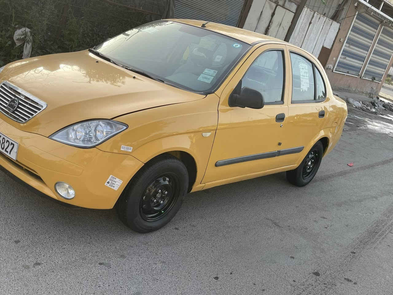 سلام عليكم
طيبه 2015 سيارة بيهه صبغ جاملغ امامي 

وباقي سيارة مكفوله كير ومحرك مكفولات 

صدر أمامي جديد تخم تاير نضيف ويل جديد 

كهربائية كلهه شغاله مابيهه اي نقص تتفئه وتبريد 

شغال دوشمه عام مدوشمهه كاعيه جلد اصلي 

وكشنات نحله ومشمع سيارة بسمي رقم نكليزي 

وهزه نكليزي كلهه جديد مشروع وطني اي موقع 

تتحول مصفره هيئه وغرامات صفر كلشي ماعليهه 

مكان سيار بغداد لحبيبيه سعر 44 وبيهه مجال 

***********
