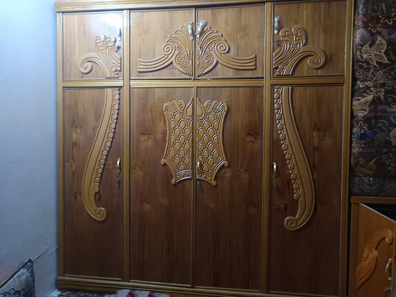 سلام عليكم ورحمه وبركاته عندي كنتور اربع بوب وملحقات كنتور مستعمل قليل نضيف وعندي بوفيه وياه مستعمله قليله نضيفه مكاني كربلاء قرب حيل عامل سعرهن 500وبيهن مجال


**إذا كنت صاحب هذا الإعلان وتريد حذفه لأي سبب، رجاءا أرسل رسالة إلى الدعم الفني**