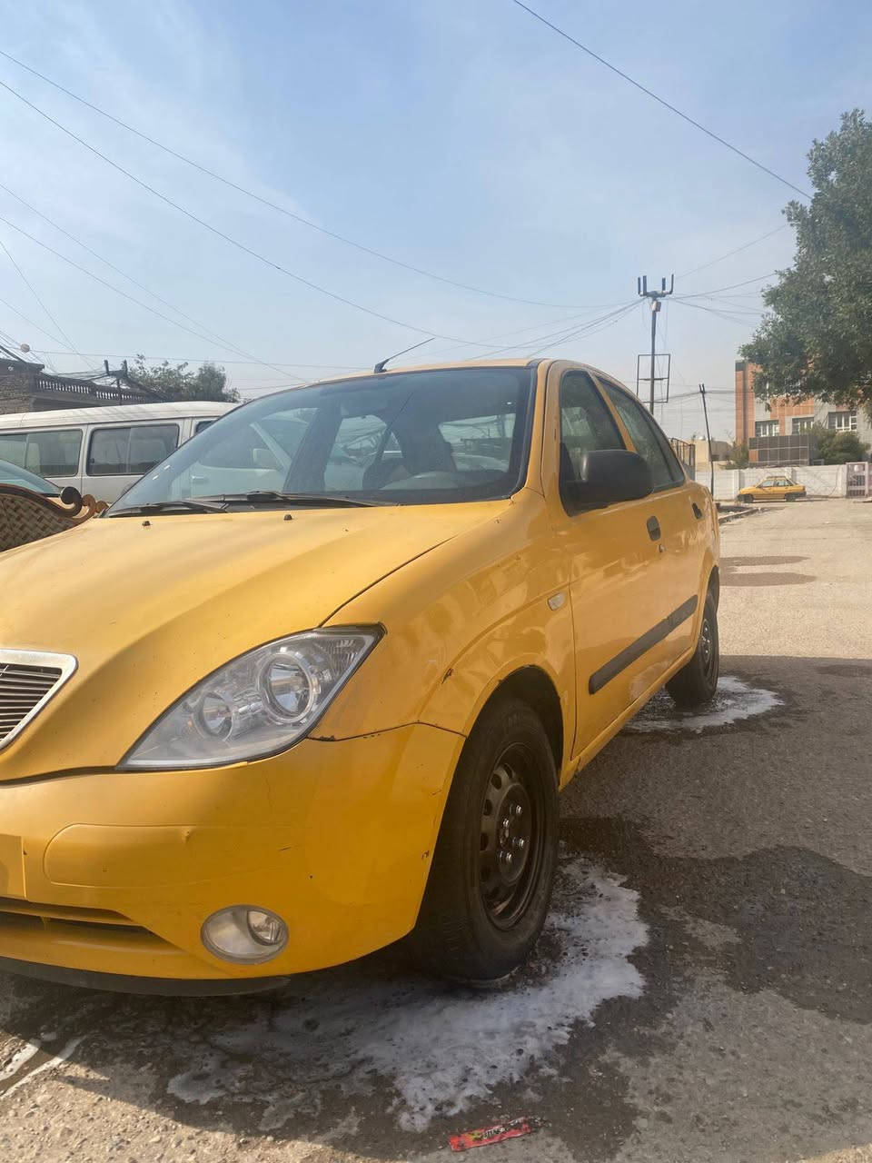 السلام عليكم سياره طيبة موديل 15السياره المكينة بيهة نضوح من الجبنة الكثير جديد الكلج جديد تتفئة تبريد صدر كهربائيات كلهة جديده وشغالة رقم بغداد تأخذ صافي وتحويل السعر 29وبيهة مجال قليل مكان السياره بغداد حي اور الاستفسار ***********
