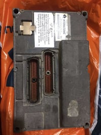 بيركنز • ١٣٠٠ • محرك