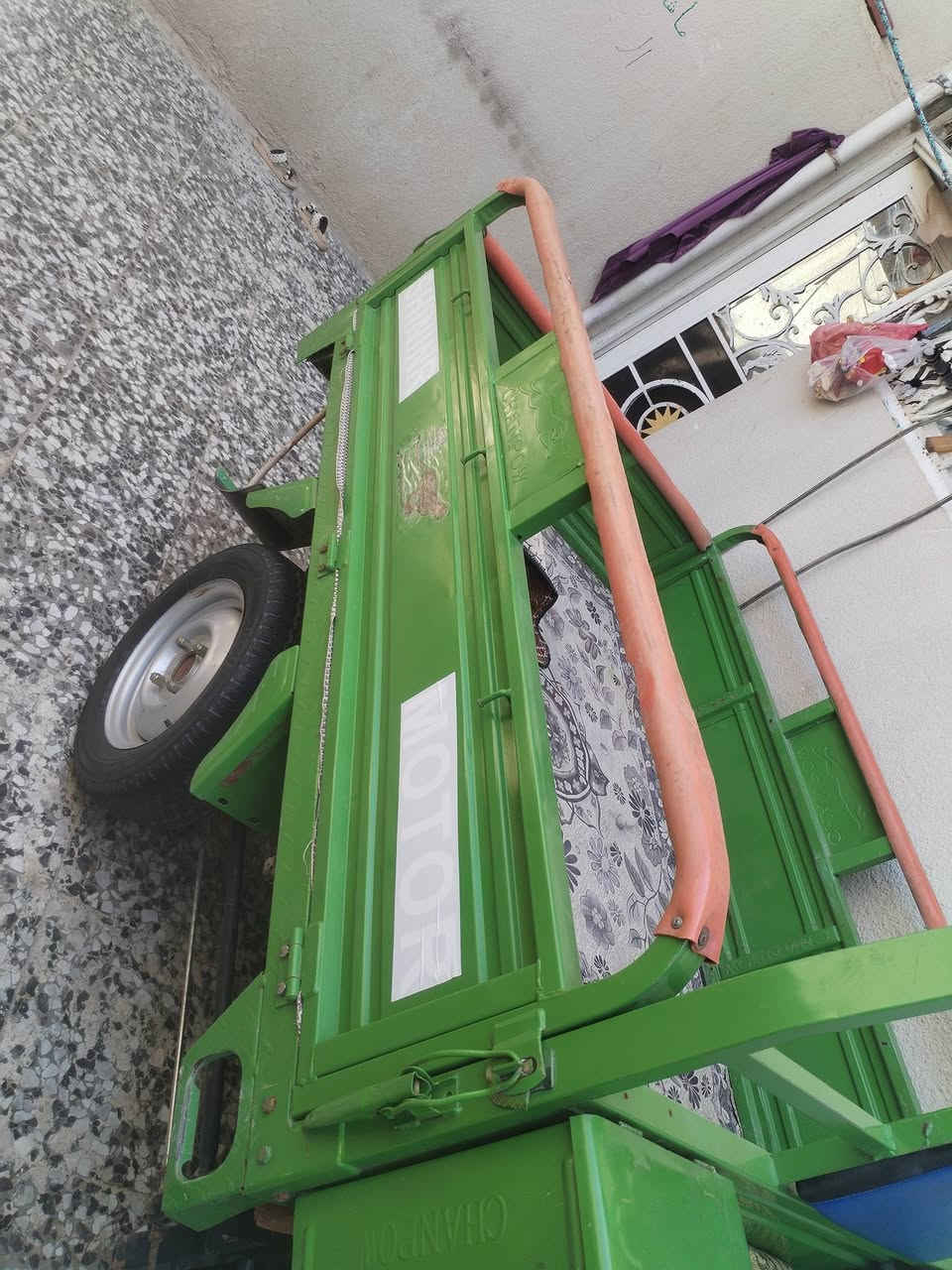 ستوته للبيع موديل 23 طالعه 25 كفاله عامه من كل شيء جديده مكينه ما مفتوحه اوراق اصولي باسمي معرض النور الشراي اتصل على الرقم ويتدلل المكان كربلاء ***********
