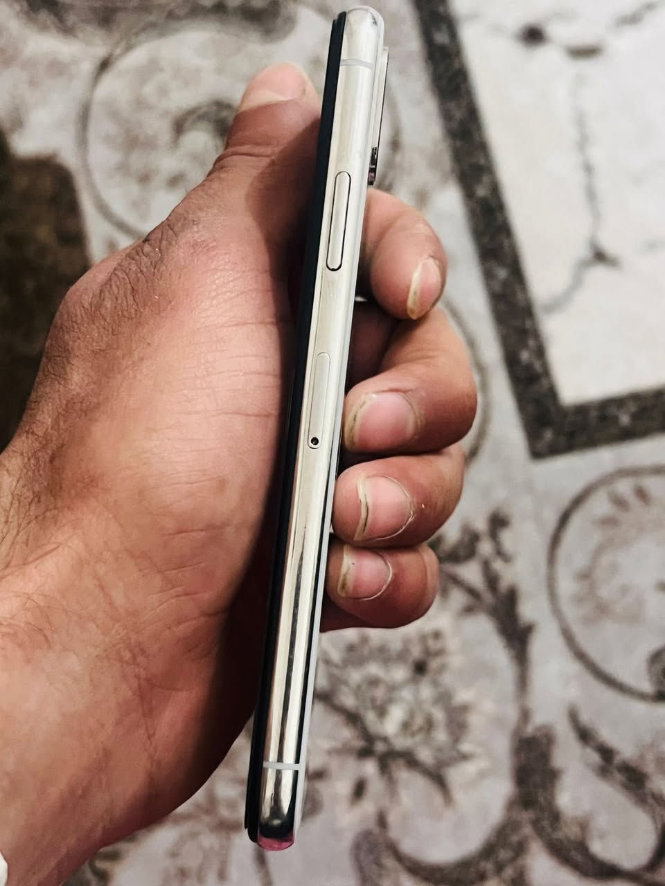 رخصه الادمن المحترم
ايفون x عادي 
ذاكرة 256
الجهاز (شرق اوسط )
بطاريه 100 (مستبدلة قطعه اصليه )
الشاشه(مستبدلة شرط وكالة )

الجهاز خير من الله بل شحن او مابي اي اشي تجي تفحص او تتاكد او تشوف يلا تنطي حسابه 
الشراي يتصل عل هذا الرقم او يدز رساله بل واتساب 

 ***********

السعر /١٥٠ او بي مجال 
العنوان :الديوانيه /حي الجامعة
