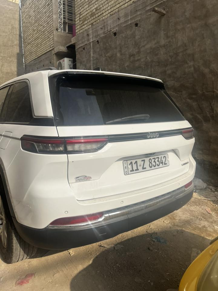 لسلام عليكم جيب لاريدو لمتد
مديل 23 ورارد مريكي بيهة ربع جاملغ بارد وبيهة نص اباب سايق معجون من مريكة سيارة نص فول سيارة نضيفة بمعنة كلمة 
ستة سلندر 3600 رقم بغداد تحويل مباشر 
اسعر راسني خاص الرقم***********
اعنوان الدورة الستفسار
