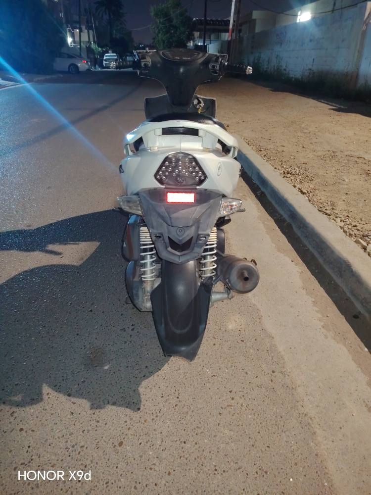 سلام عليكم درجه جي تيأر مكفوله من كلشي كهربأيات محركه سعره 900 بيه بس ملحضات بصيطه
مكان بغداد غزاليه *********** بغداد, العراق
