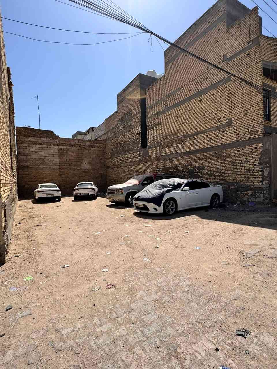 السلام عليكم قطعة ارض طابو ملك صرف للبيع مساحة القطعة ٢٠٠ متر الواجهة ١٠ والنزال ٢٠ موقع القطعة الجنينة شارع المدارس على شارع ٢٠ متر القطعة محدولة وجاهزة للبناء
اخوان السعر معروف بهيج مناطق وعلى شوارع كبيرة رجاءً فقط المتهم ويعرف بالاسعار يتصل
 للاستفسار ***********
