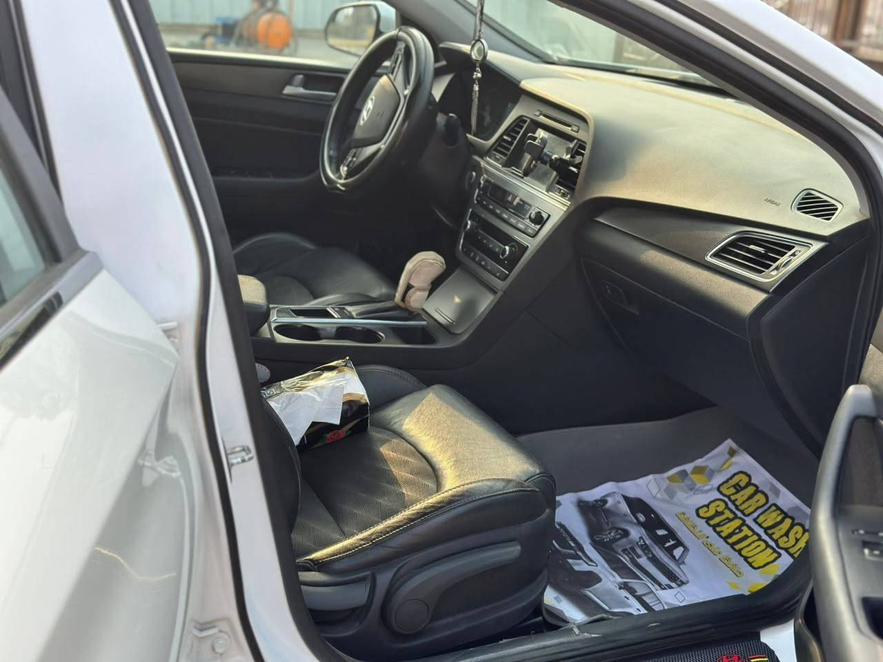 السلام عليكم سوناته موديل 2017 وارد امريكي حادث جاملغ وبنيد بدون دواخل وباقي سياره كفاله عامه من ضربه وتبديل بيه قطعتين بل عراق اثر اشخوط ومرشوشات سياره كفاله عامه مواصفات السياره شاشه بلادي كامره السياره فوال فتحه بل قماره اشاير بل مري تحكم استيرن بصمه كشن كهرباء تدفه تبريد حداديه كلها جديده دخم  تاير جديد اسبير مانازل سياره ماشه 110 سياره جديده رقم  اربيل سنويه ساقطه قبل 7 اشهر سياره فول وجديده مكان السياره ديوانيه السعر 128 وبيه مجال قليل *********** مكينه كير كهربائي حداديه كلها جديده لا تبخير ولا تنقيص صور الحادث موجودات بل منشور
