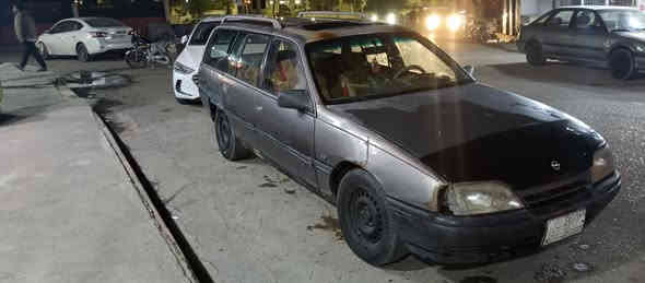 سياره اوميكا استيشن للبيع سعر 15ورقه وبي مجال شراي تدلل خابر شرط تحول وكاله كير محرك  بشرط ***********
