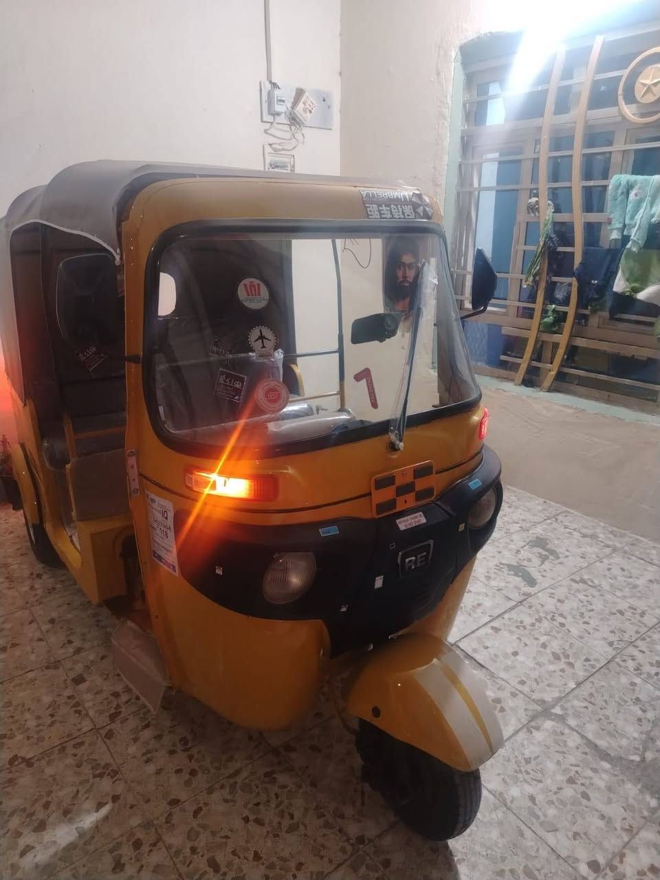 سلام عليكم اخوان هاي وجبه جديده تكاتك جاهزات واحد على واحد دوشمه جديده كاعيات سبع قطع مسجل تكاتك الف ما تصرف عليهن اوراق المديل عشرين ثنين سعر وحده 5250 العشرين وحده موديل 19 سعرها 4800 بيها مجال العنوان كربلاء امن داخلي شارع طارق الخيكاني وشاري بخدمته تفاصيل تكاتك بل فديو ***********///***********
