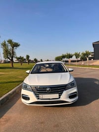 Mg 5 2025 47000km کلین (بدون صبغ) رقم/07514571718 سعر / 105