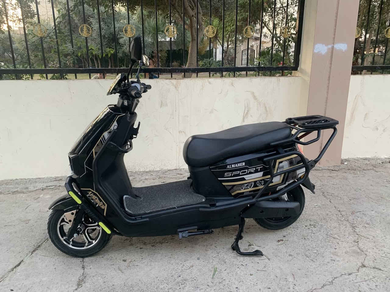 دراكون للبيع جديد
نضام بك 

تثبيت سرعه 

سريحين-بصمتين 

دبل إشاره 

ست باتري 

فول مواصفات 

السعر650

***********
