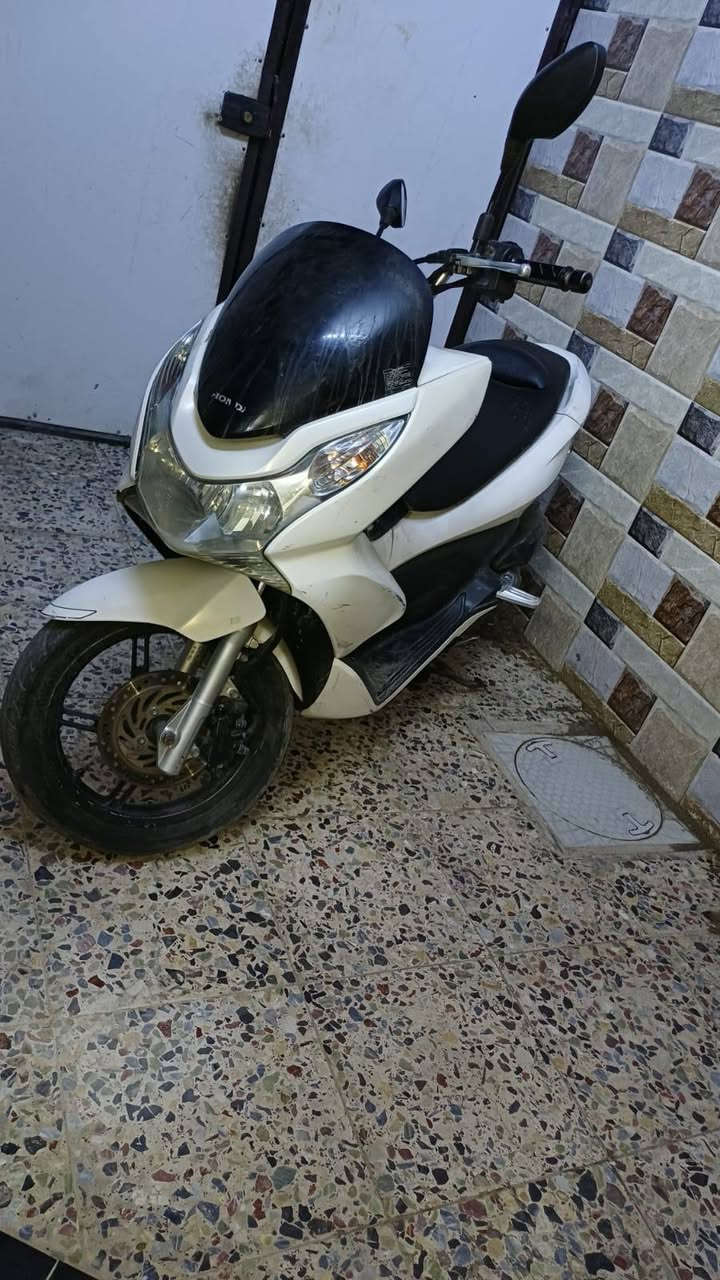 للبيع بي سي اكس جيل اول
نوزل خطين

موديل 16محرك 150 

حساس ازدحام شغال 

وستان كهربائي

 دراجة جديدة

مستعجل عله بيعته

السعر  1350

الدراجه برغي مبادل بيها كله بلادي محرك جديد 

 مكان بغداد  حي اور

رقم***********
