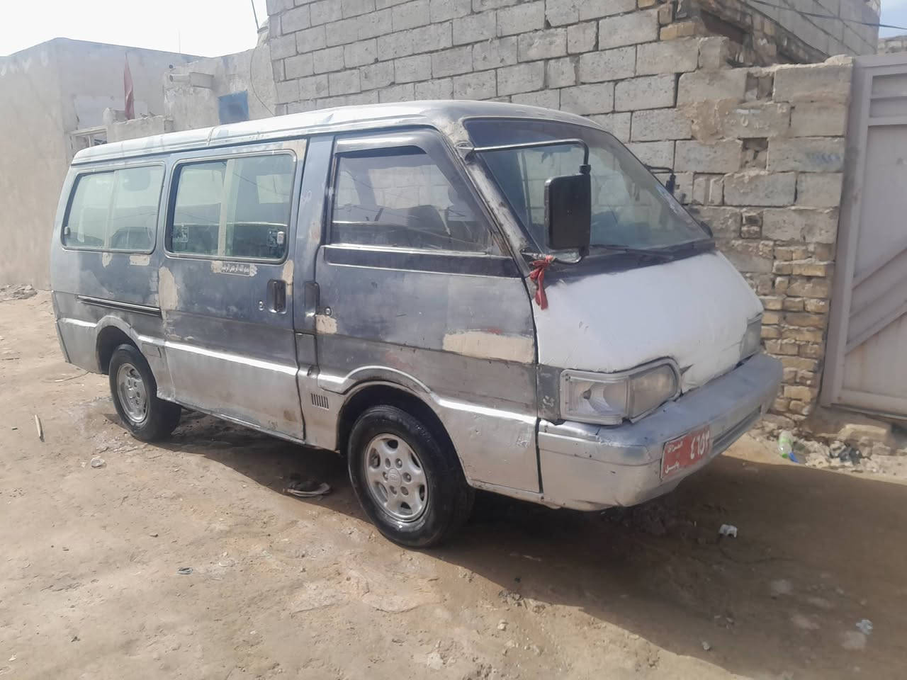 كيه بسته سياره كامله مكينه كير اكسن كربايات تخم تاير كله مكفول رقم صدامي راعيه موجود تريد وكاله تريد تحويل اريد مراوس بس كون ١٤ نفر ألماني وطي فرق هاذه رقمي ***********
