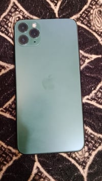 ١١ برو ماكس • ٦٤ جيجا • بطاريه ٧٧